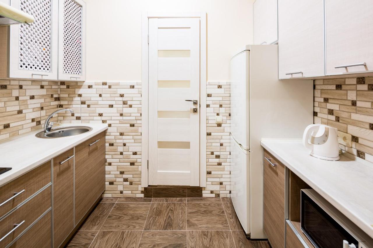 Leogrand Apartments On Stavropigiyska 7 Lviv Luaran gambar