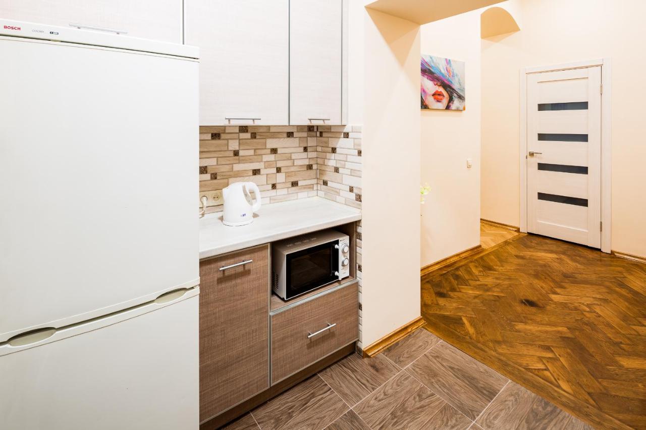 Leogrand Apartments On Stavropigiyska 7 Lviv Luaran gambar