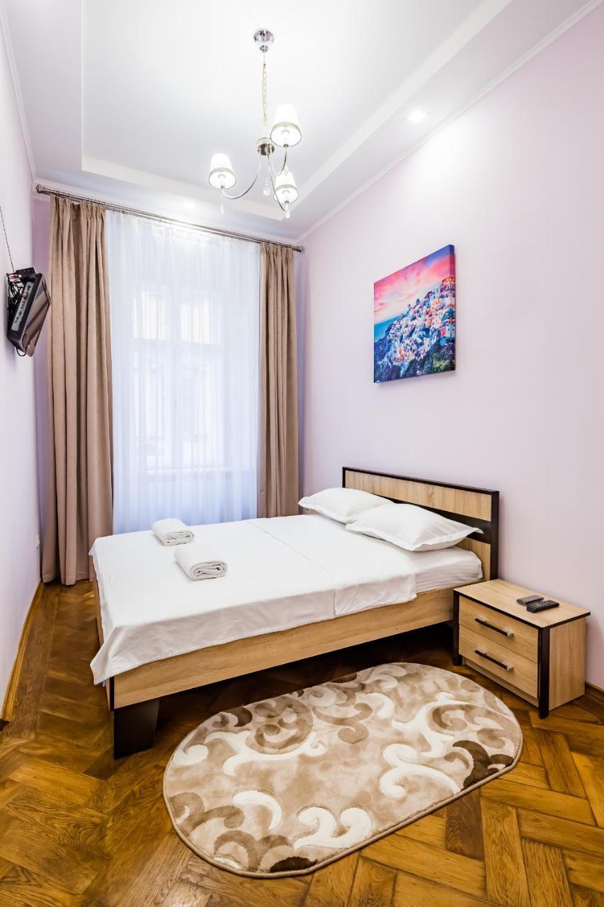Leogrand Apartments On Stavropigiyska 7 Lviv Luaran gambar